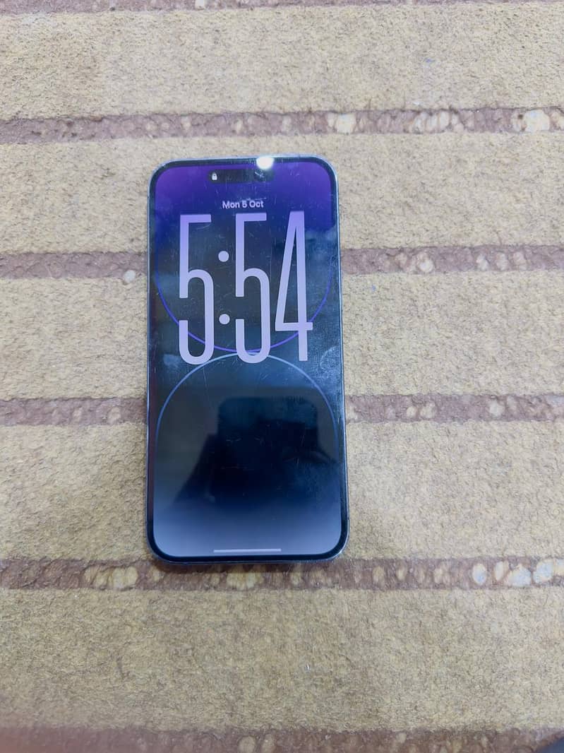 Apple iPhone 14 Pro Max 1