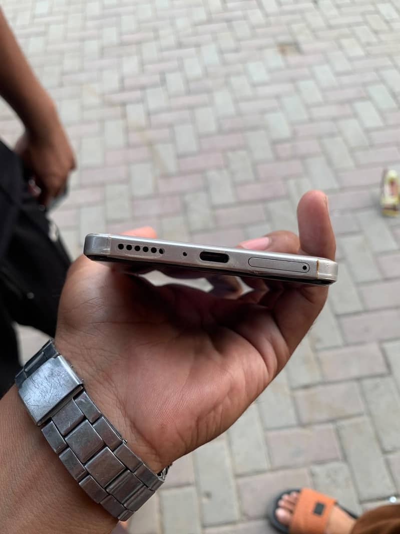 Xiaomi Redmi Note 15 Pro 4