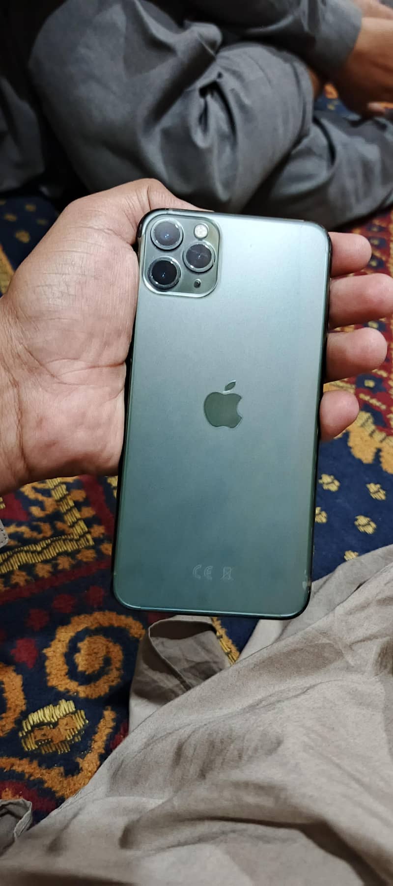 Apple iPhone 11 Pro Max 0