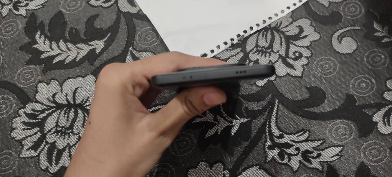 Xiaomi Redmi Note 15 Pro 6