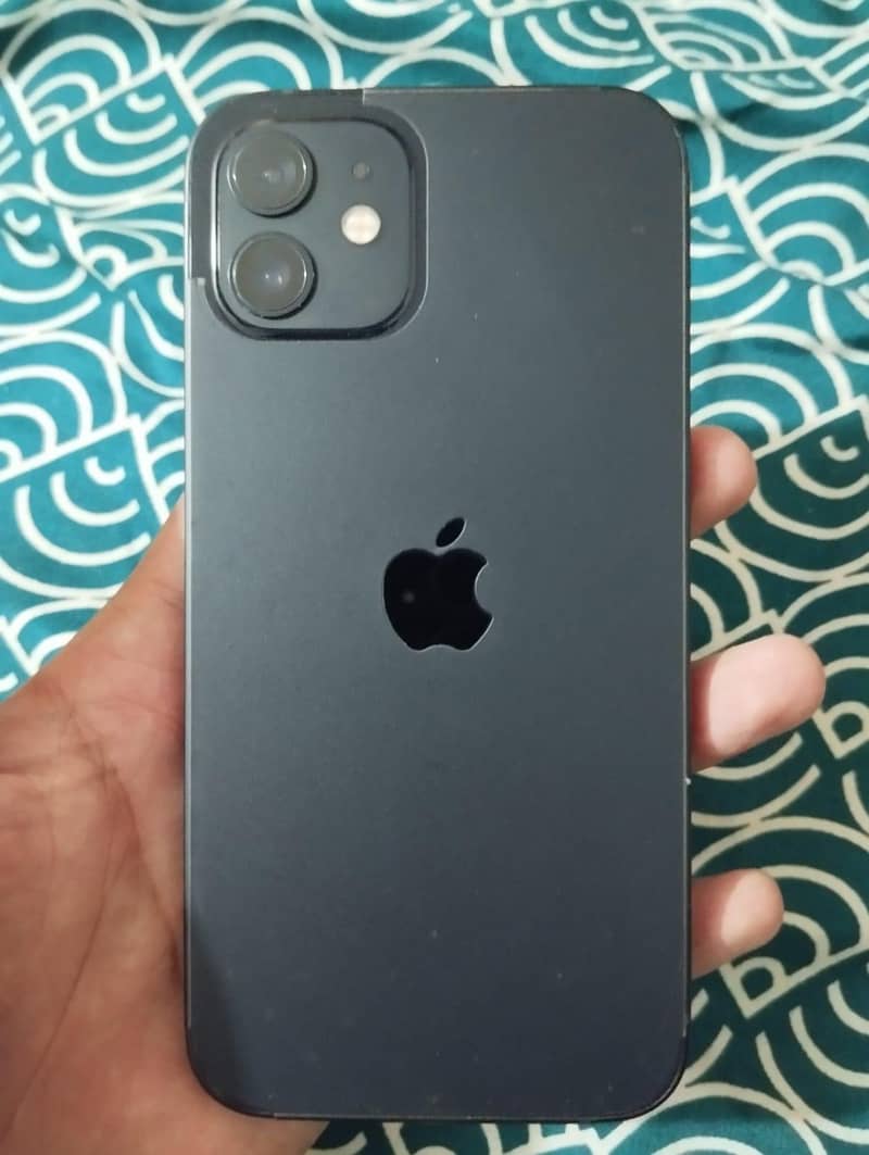 Apple iPhone 12 3