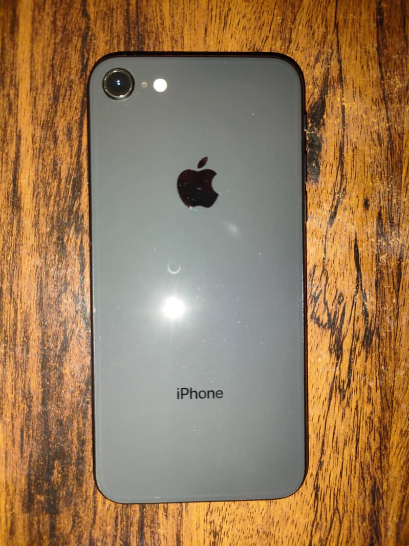 iPhone 8 water pack 10/10 condition 0