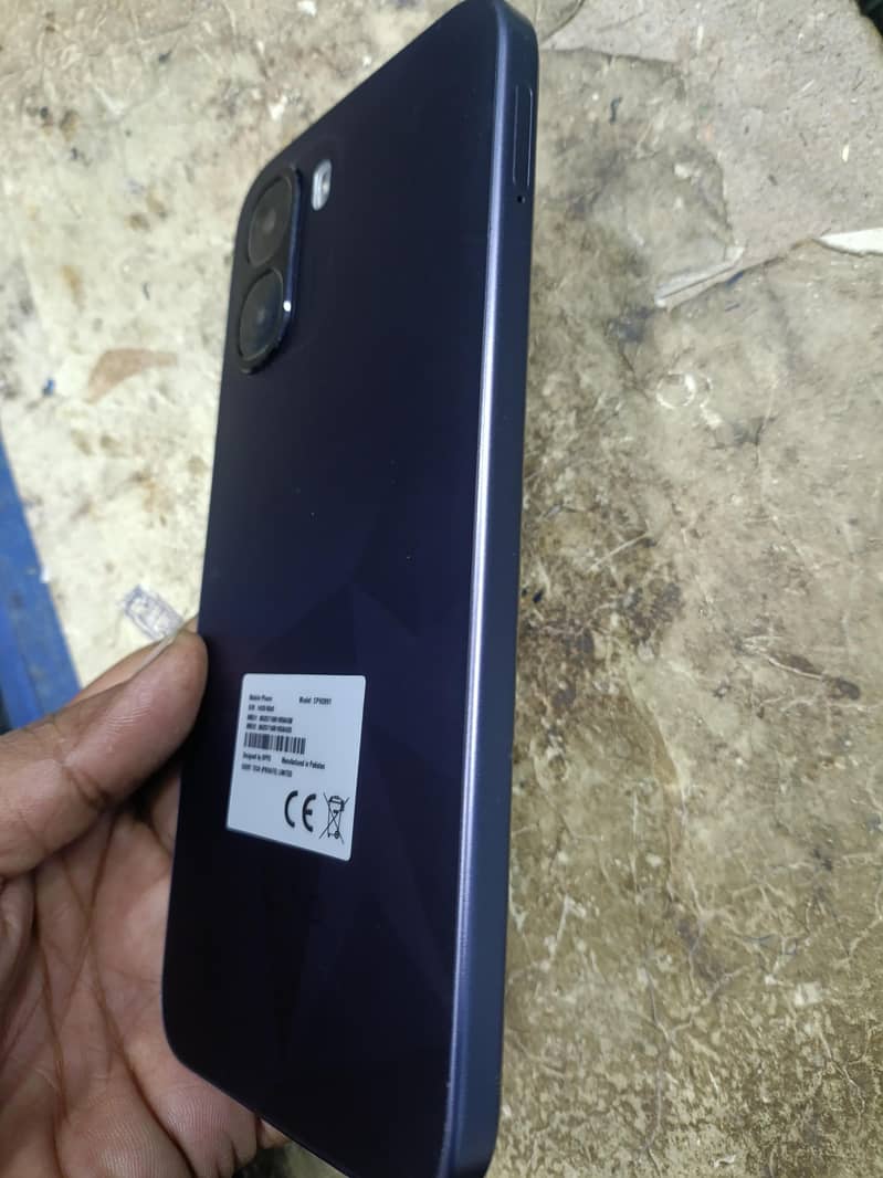 OPPO A6k 1
