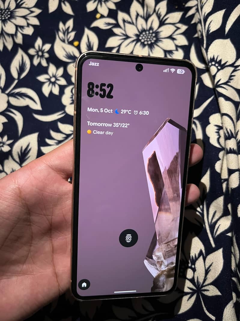 Google Pixel 8 4