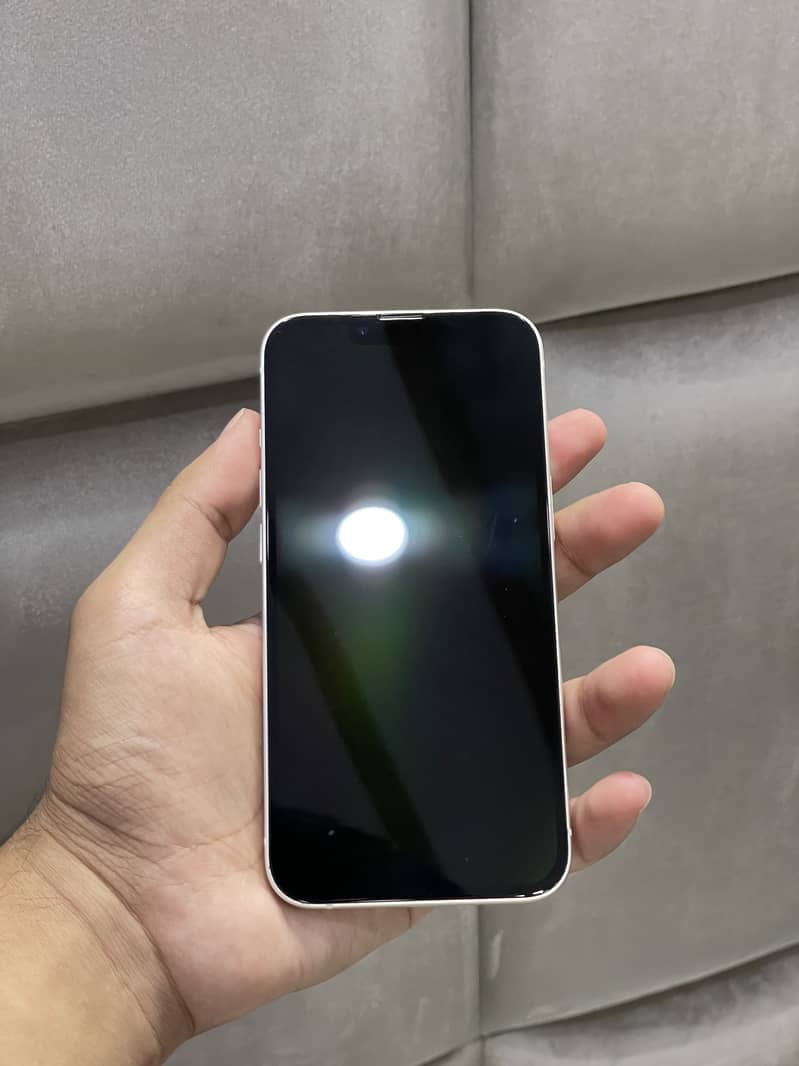 Apple iPhone 13 2