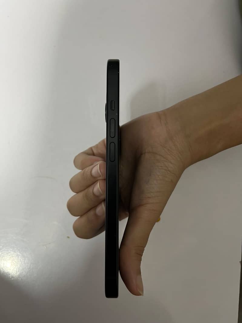 Apple iPhone 15 3