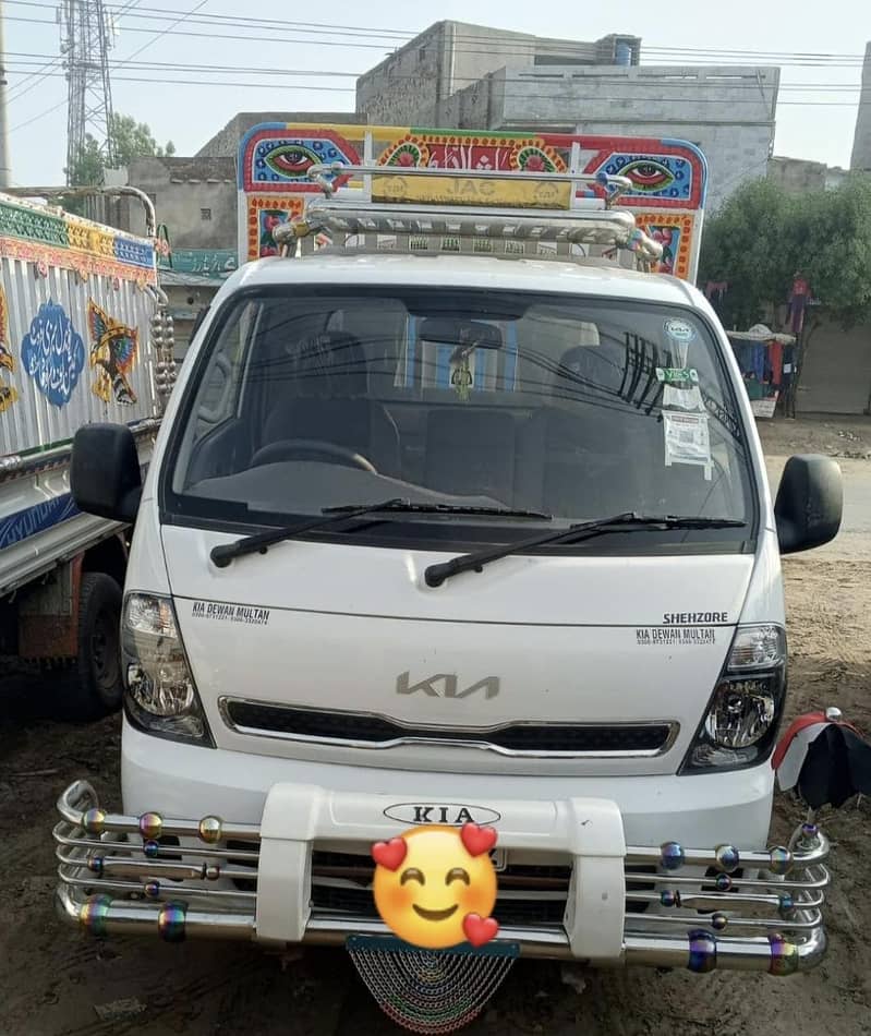 Kia Dewan 0