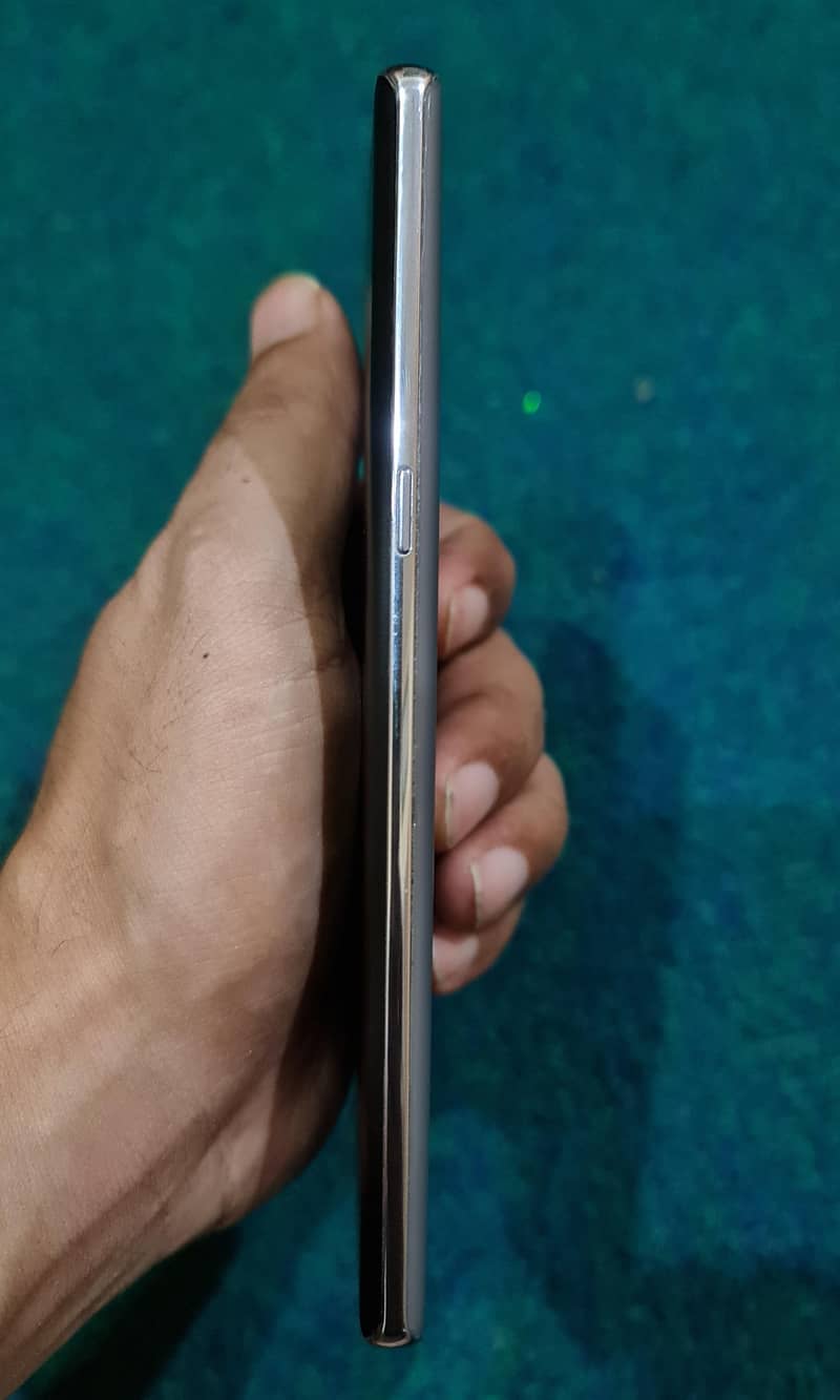Samsung Mobile Note 8 4