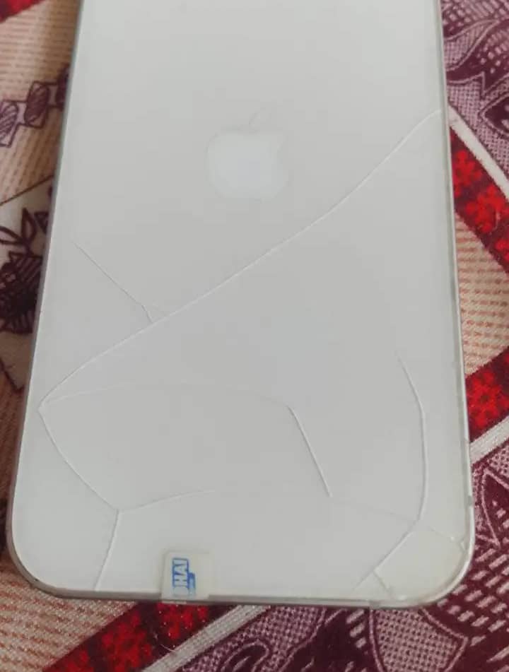 Apple iPhone 16e Jv 5