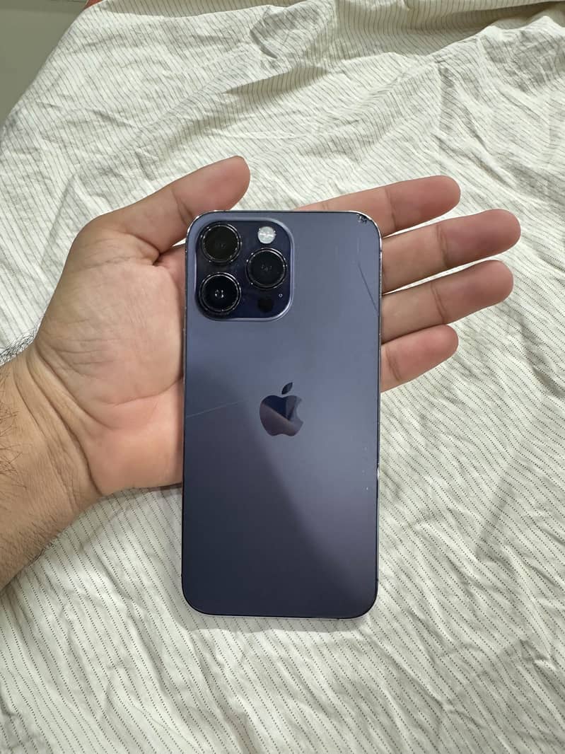 Apple iPhone 14 Pro Max 0