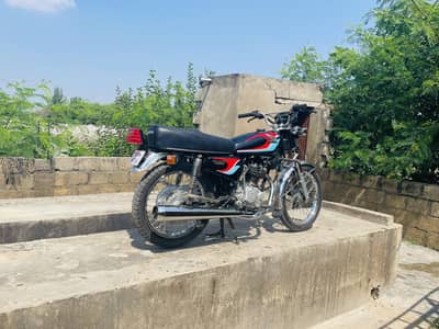 Honda 125 model 1999 condition OK urgent sale