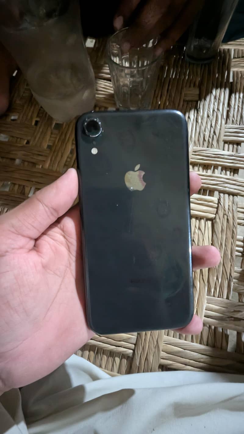 Apple iPhone XR 2