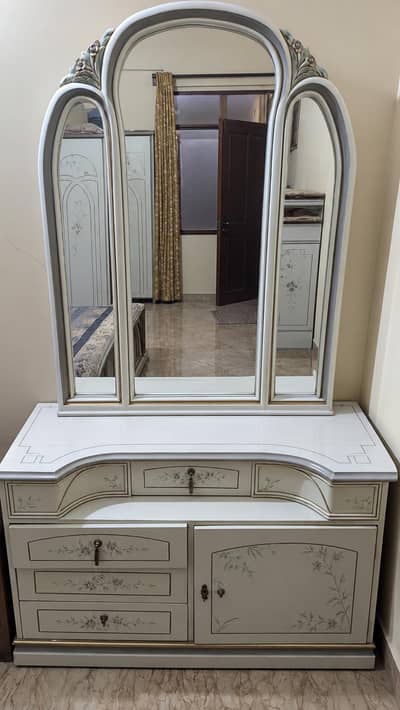 Furniture Bed, Almari and Dressing table "Pure Wood"