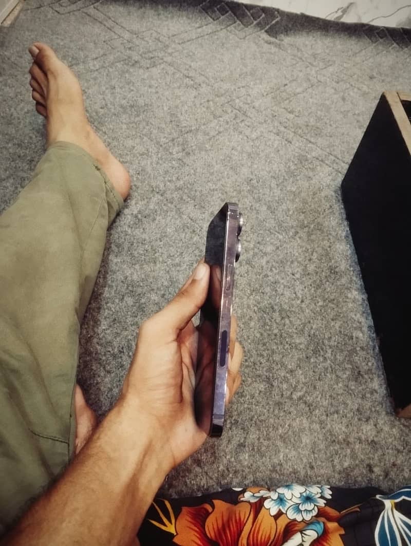 Apple iPhone 14 Pro Max 5