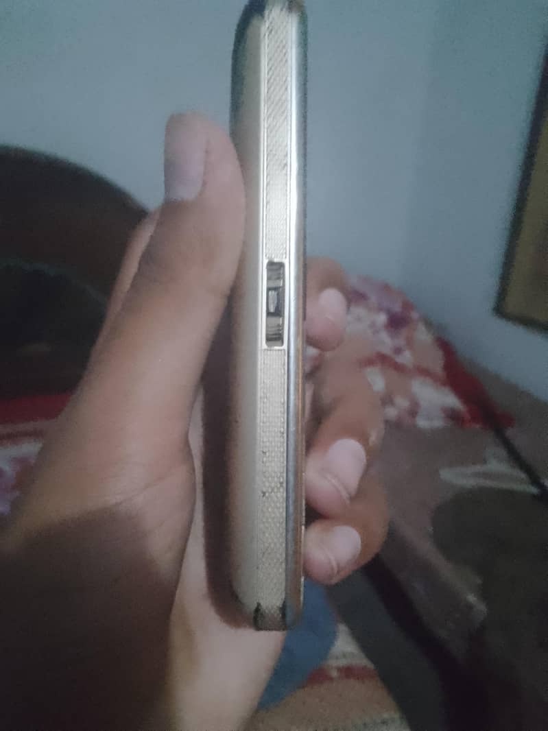 XMobile X4 3