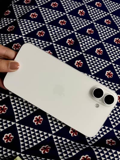 Apple iPhone 16 Plus