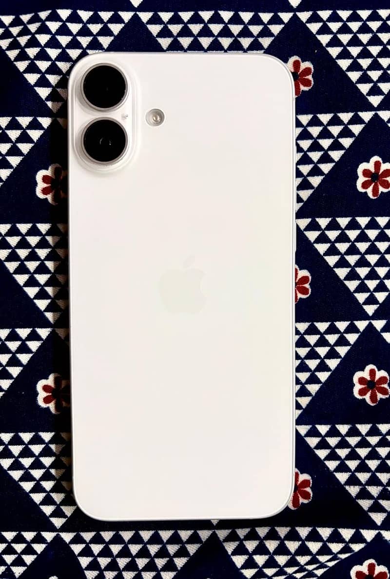 Apple iPhone 16 Plus 2