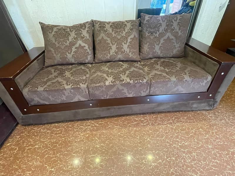 Sofa Set with Tables 0