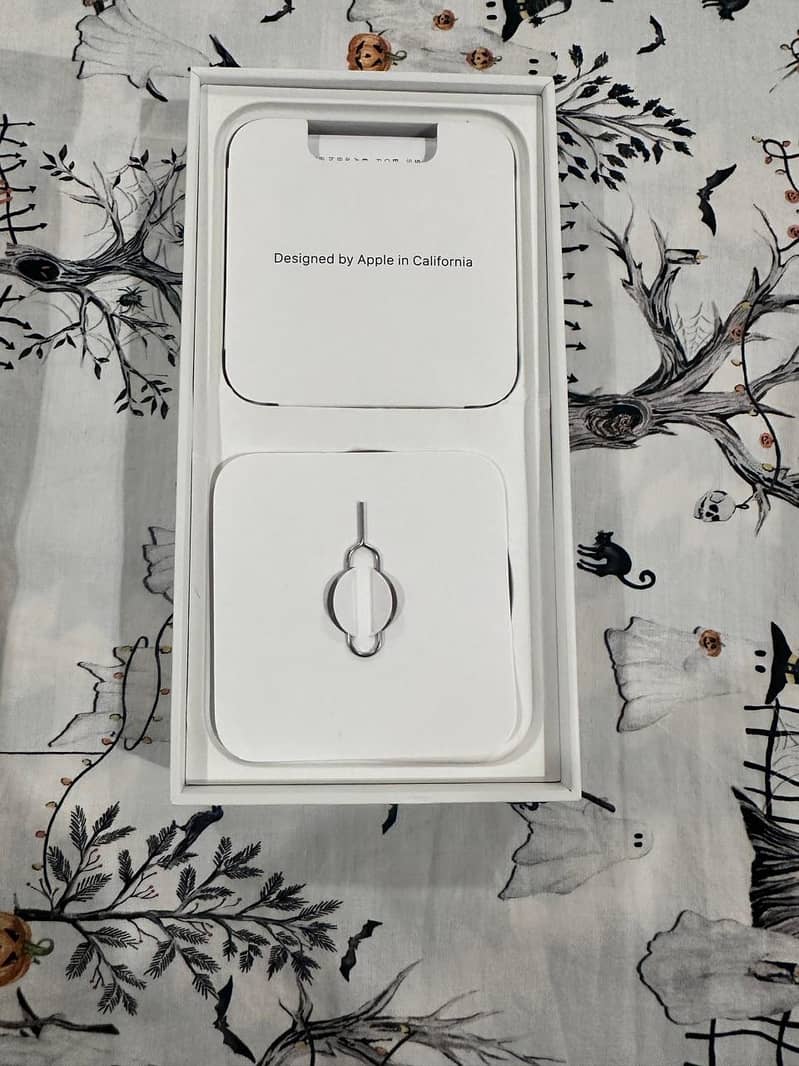 Apple iPhone 13 7