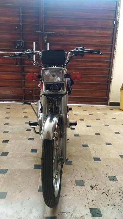Honda 125 Special Edition