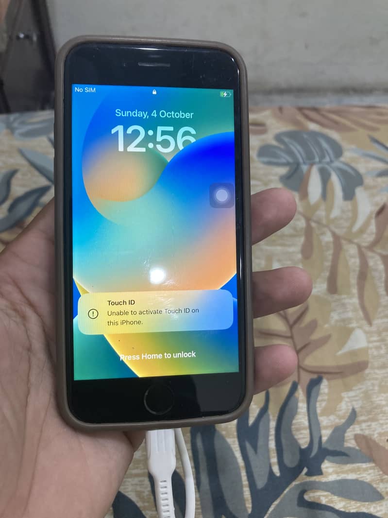 Apple iPhone 8 1