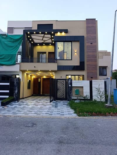 Bahria Orchard 5 Marla Brand New House for Sale C Block
