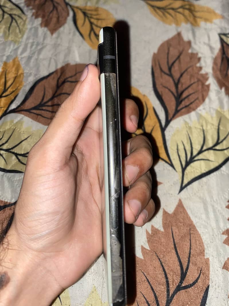 Google Pixel 6a 5