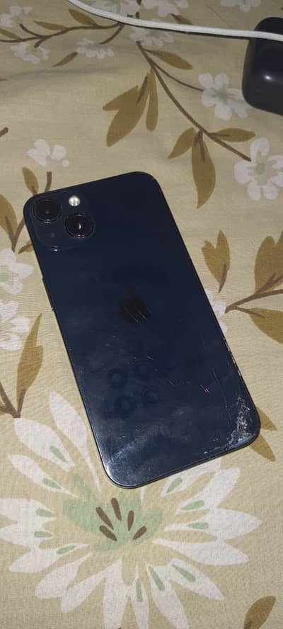 Apple iPhone 13