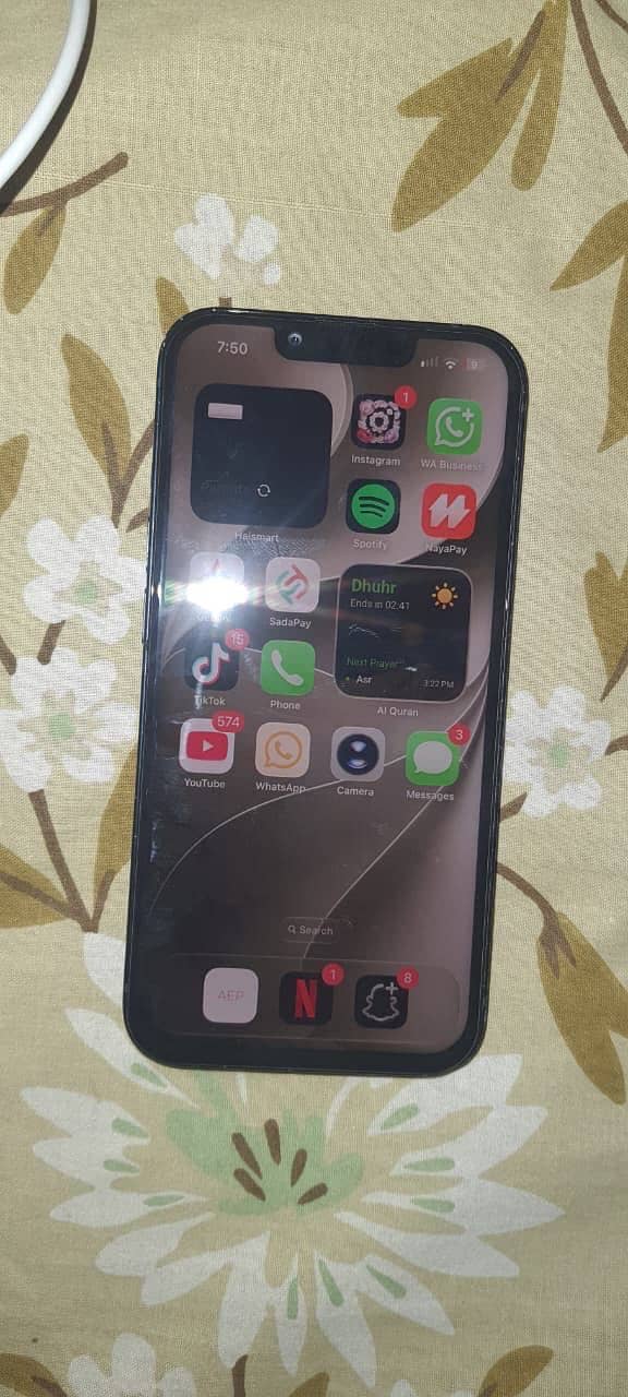 Apple iPhone 13 1