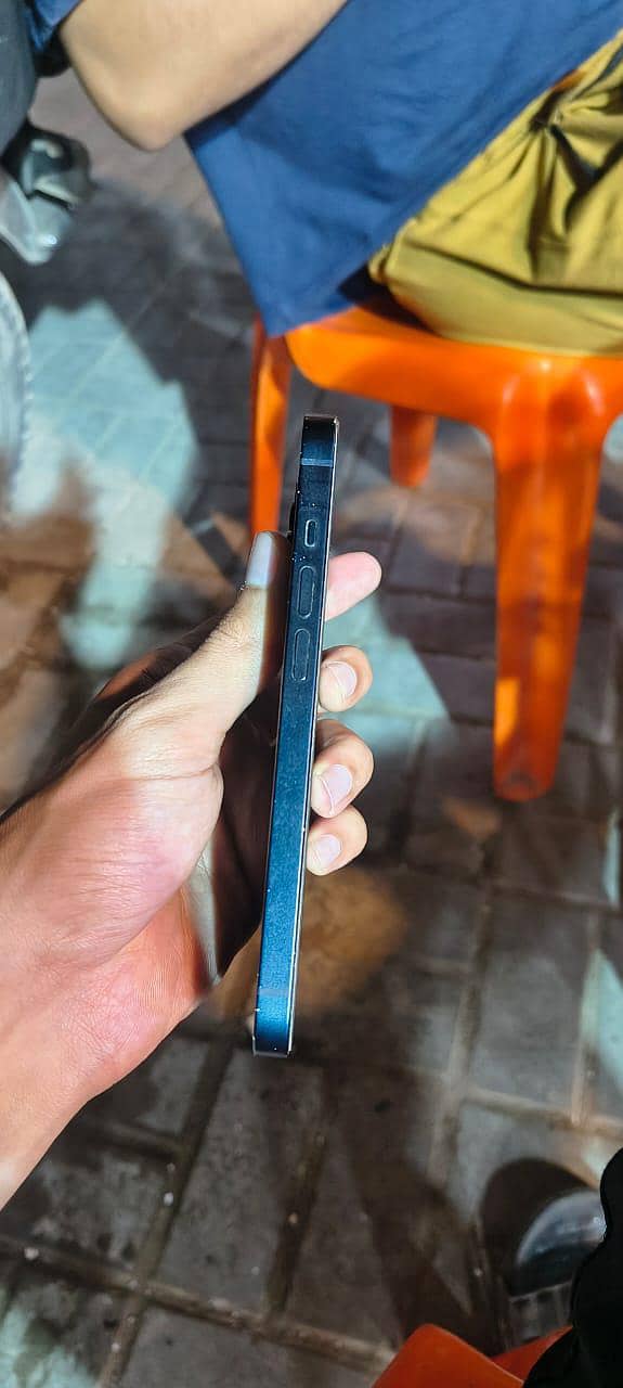 Apple iPhone 14 1
