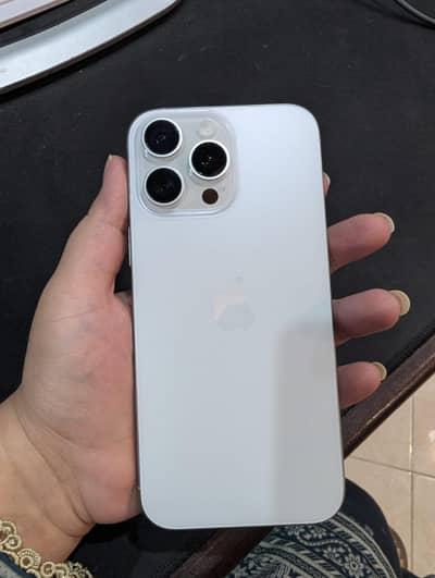 Apple iPhone 16 Pro Max