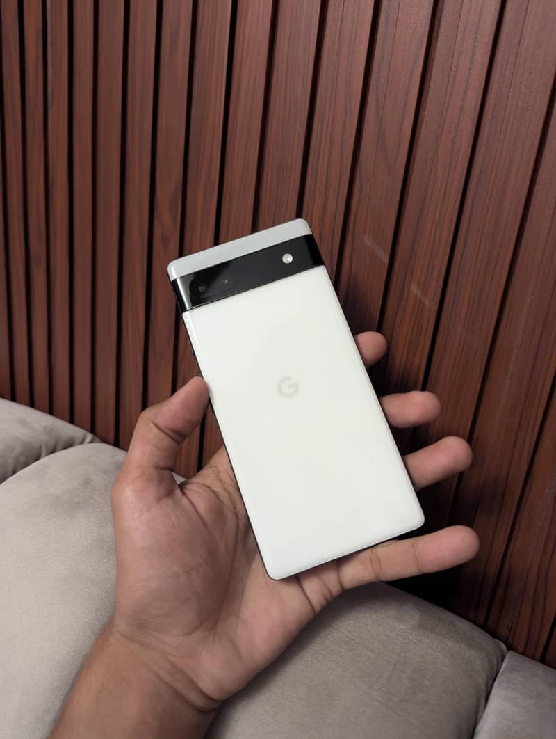 Google Pixel 6a 1
