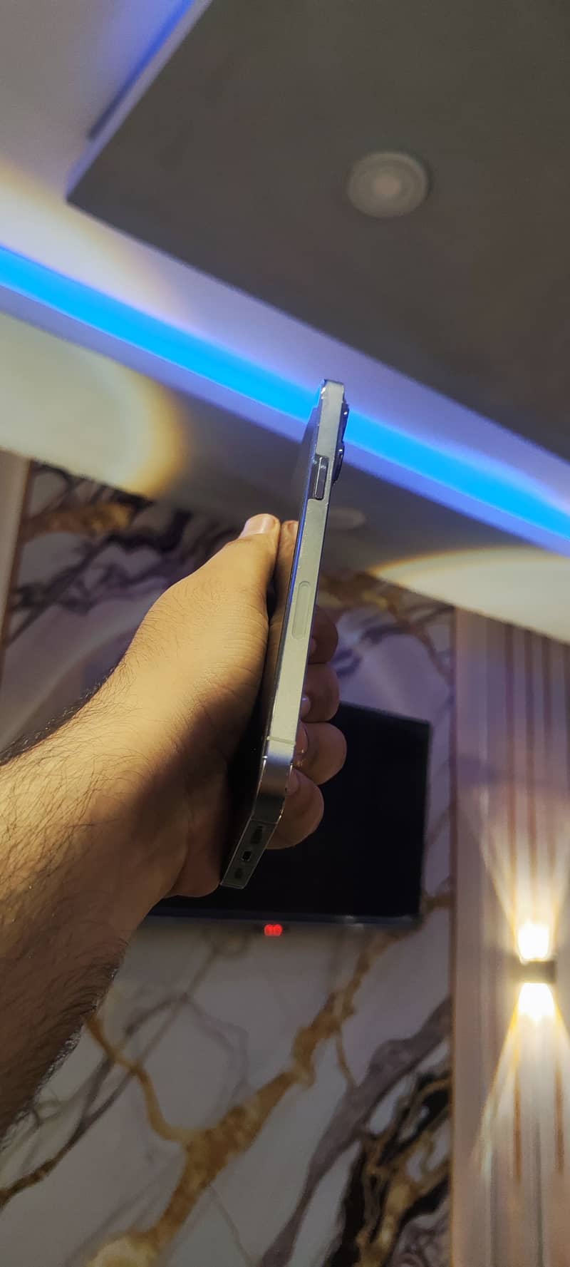 Apple iPhone 13 Pro Max 1