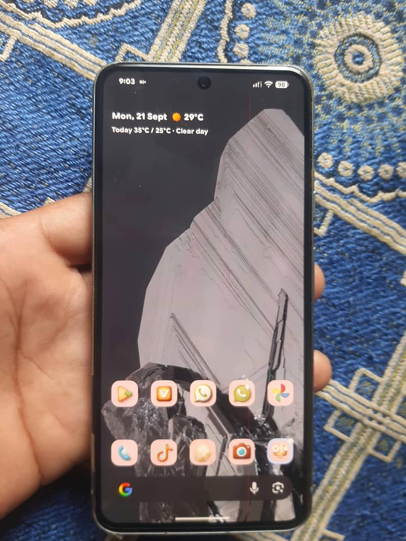 Google Pixel 8 1