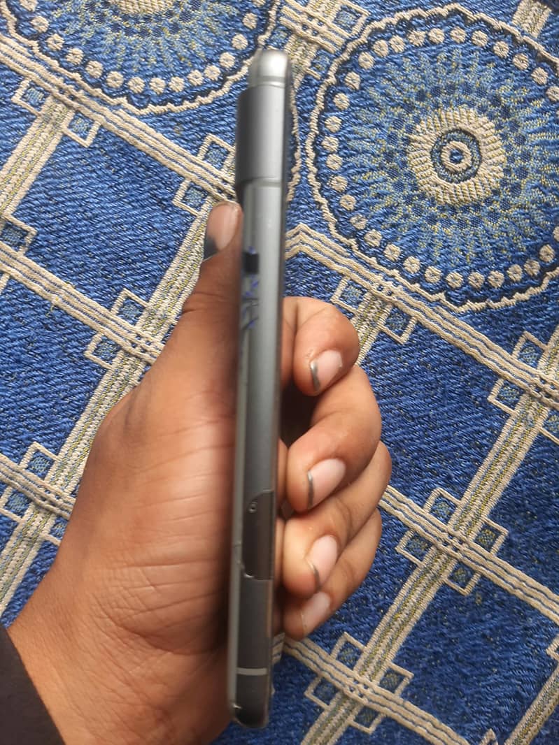 Google Pixel 8 2