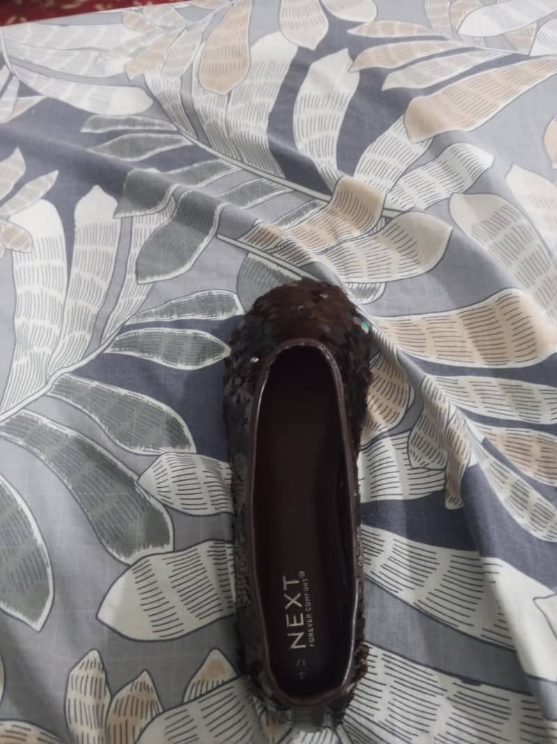 NEW UK 5