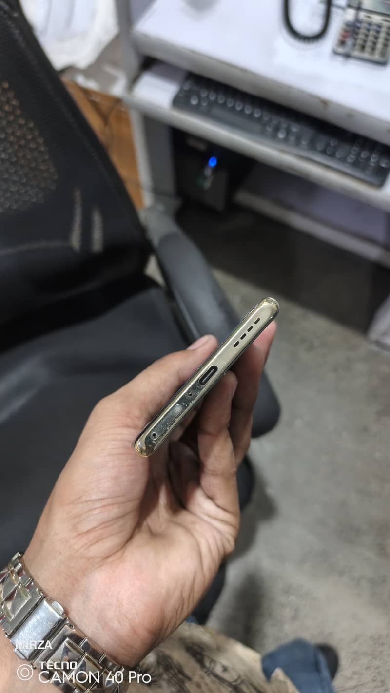 Infinix note 40 pro 3