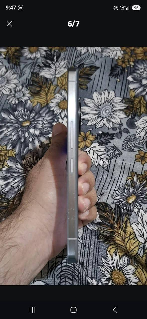 Sharp Aquos R7 3