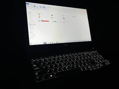 SELLING Dell Latitude 5580 bhtreen condition