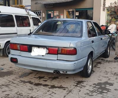 Nissan Sunny 1993