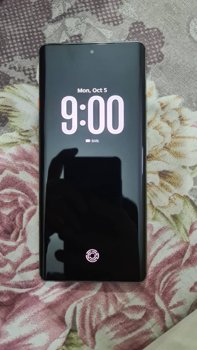 Tecno CAMON 40 Pro 1