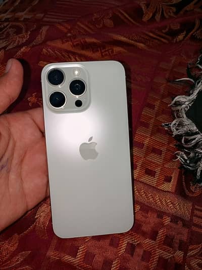 Apple iPhone 15 Pro Max 100bh