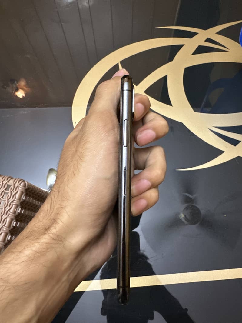 Apple iPhone X 2