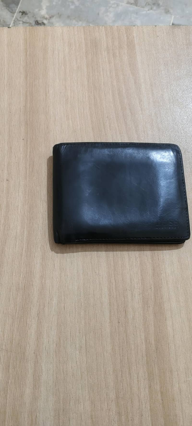 preloved Hugo boss Authentic wallet ( coded) 1