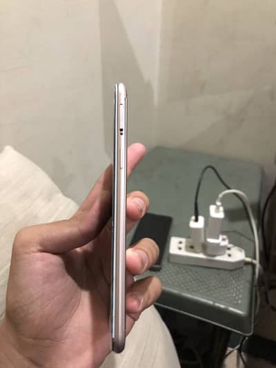 OPPO F3
