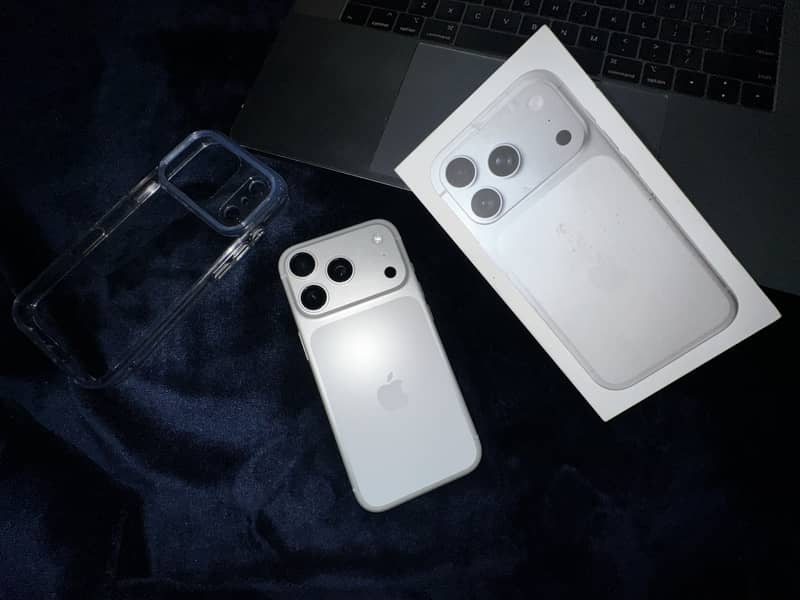 Apple iPhone 17 Pro 0
