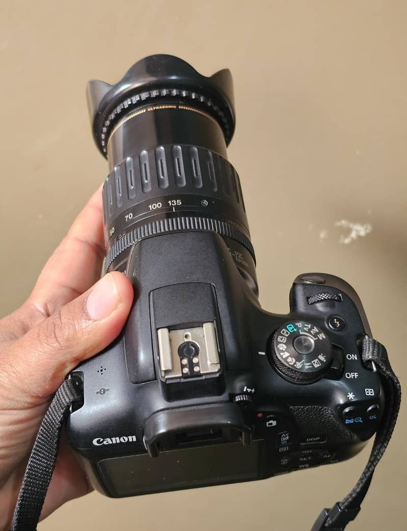 canon EOS 2000D 5