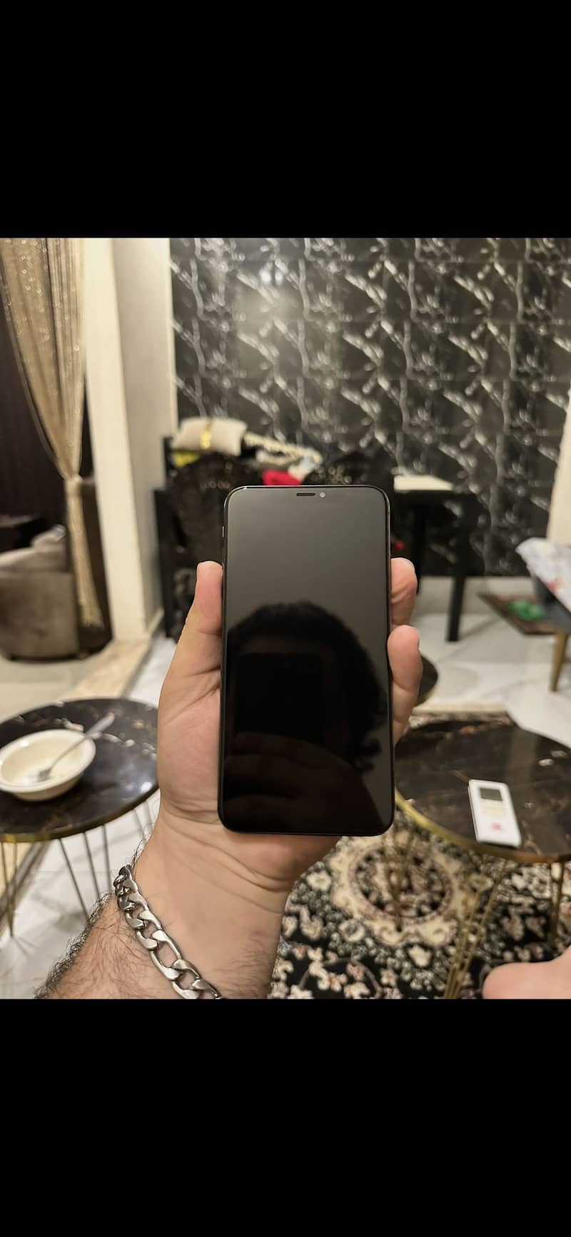 Apple iPhone XS Max 3
