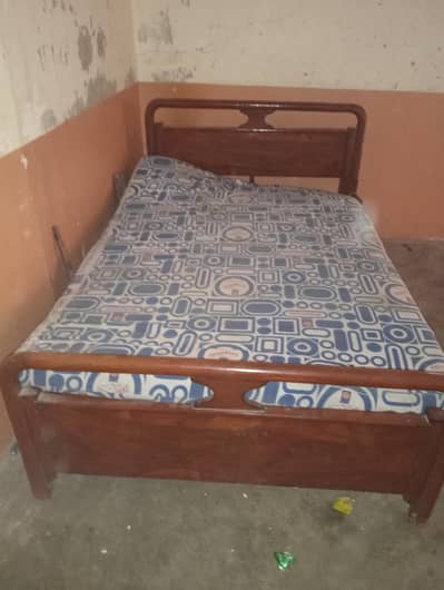 single bad with metress urgent sell