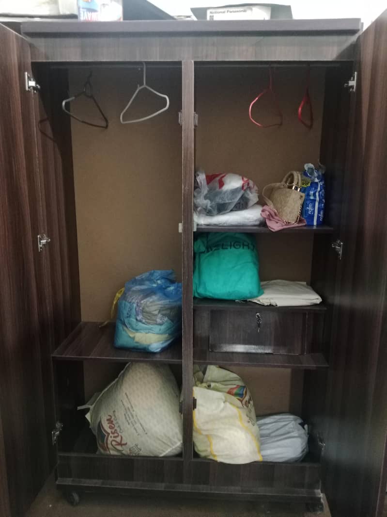 wardrobe 1